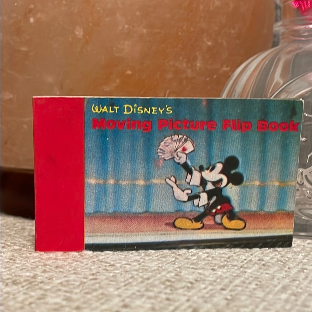Disney American Girl Moving Picture Flip Book EUC